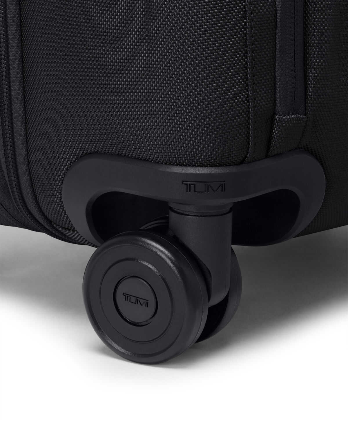 Alpha Medium Dual Access Expandable Checked