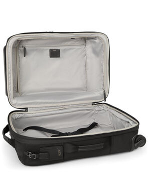 VOYAGEUR L&eacute;ger Dual Access Expandable Cabin