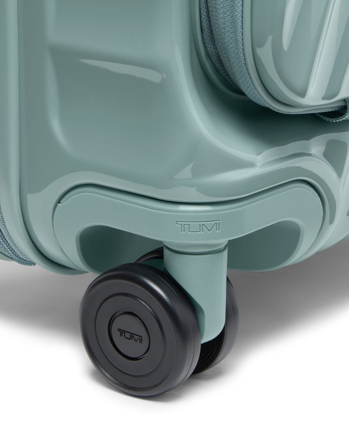 19 Degree Front Access Front Access Expandable Cabin | TUMI Front Access Expandable Cabin