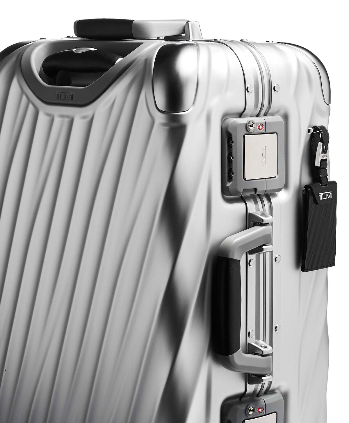 TUMI 19 Degree Aluminium INTERNATIONAL CARRY-ON Silver