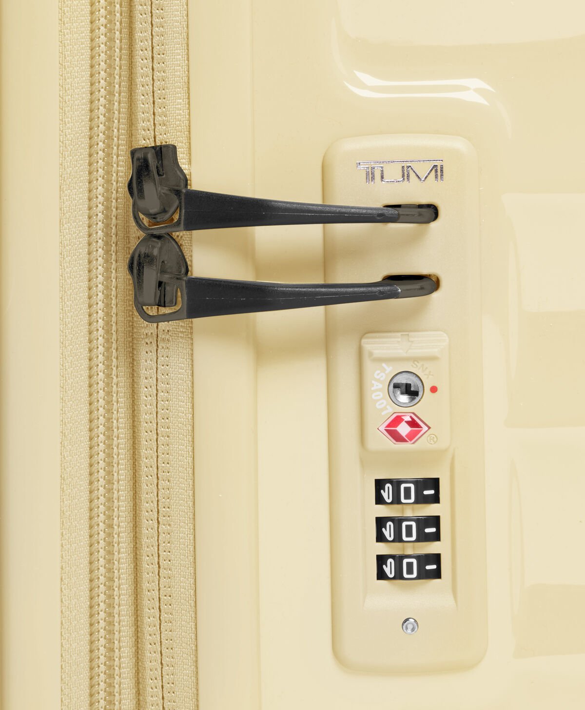 19 Degree Expandable Cabin | TUMI Expandable Cabin