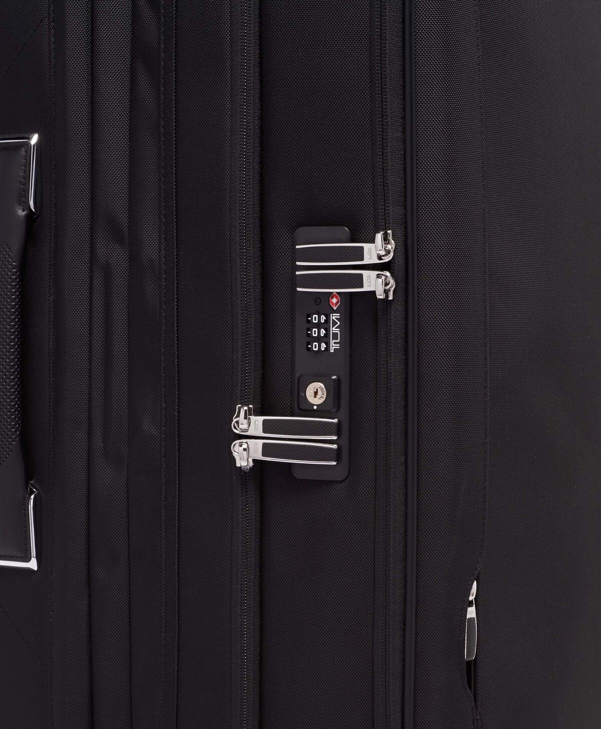 TUMI Arrivé EXT DUAL ACCESS 4WHL P/C  Black