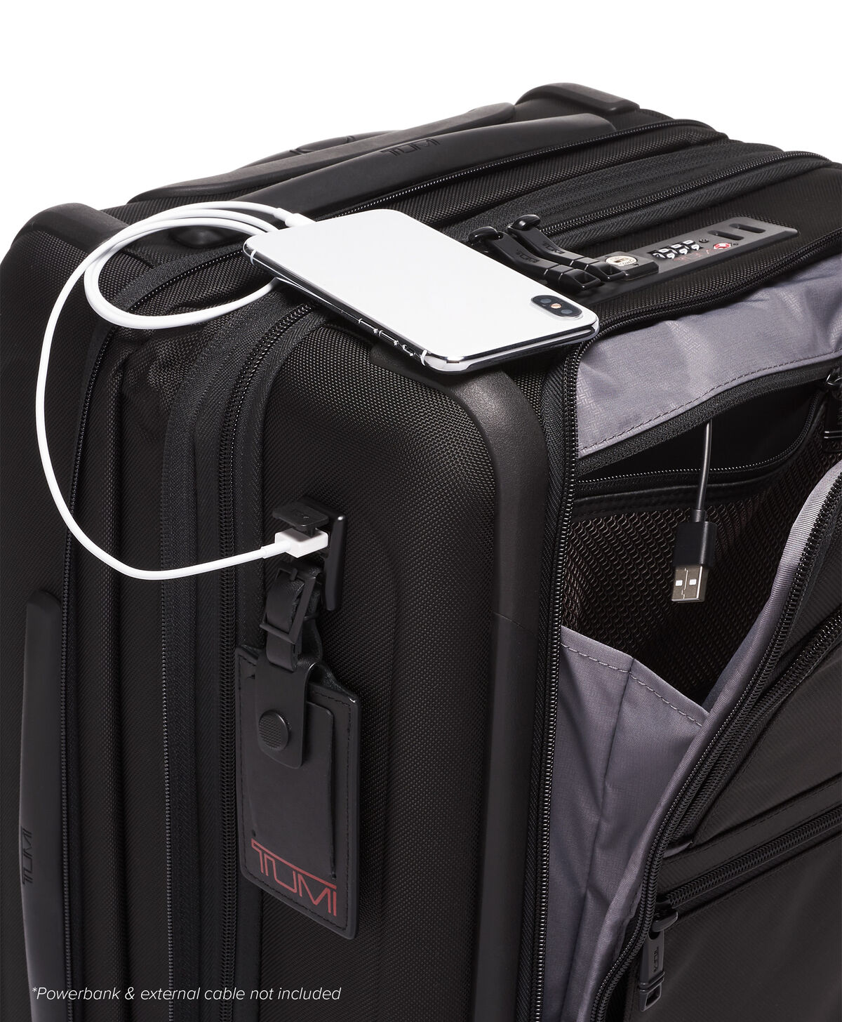 TUMI Alpha 3 INTL EXP 4 WHL C/O Black