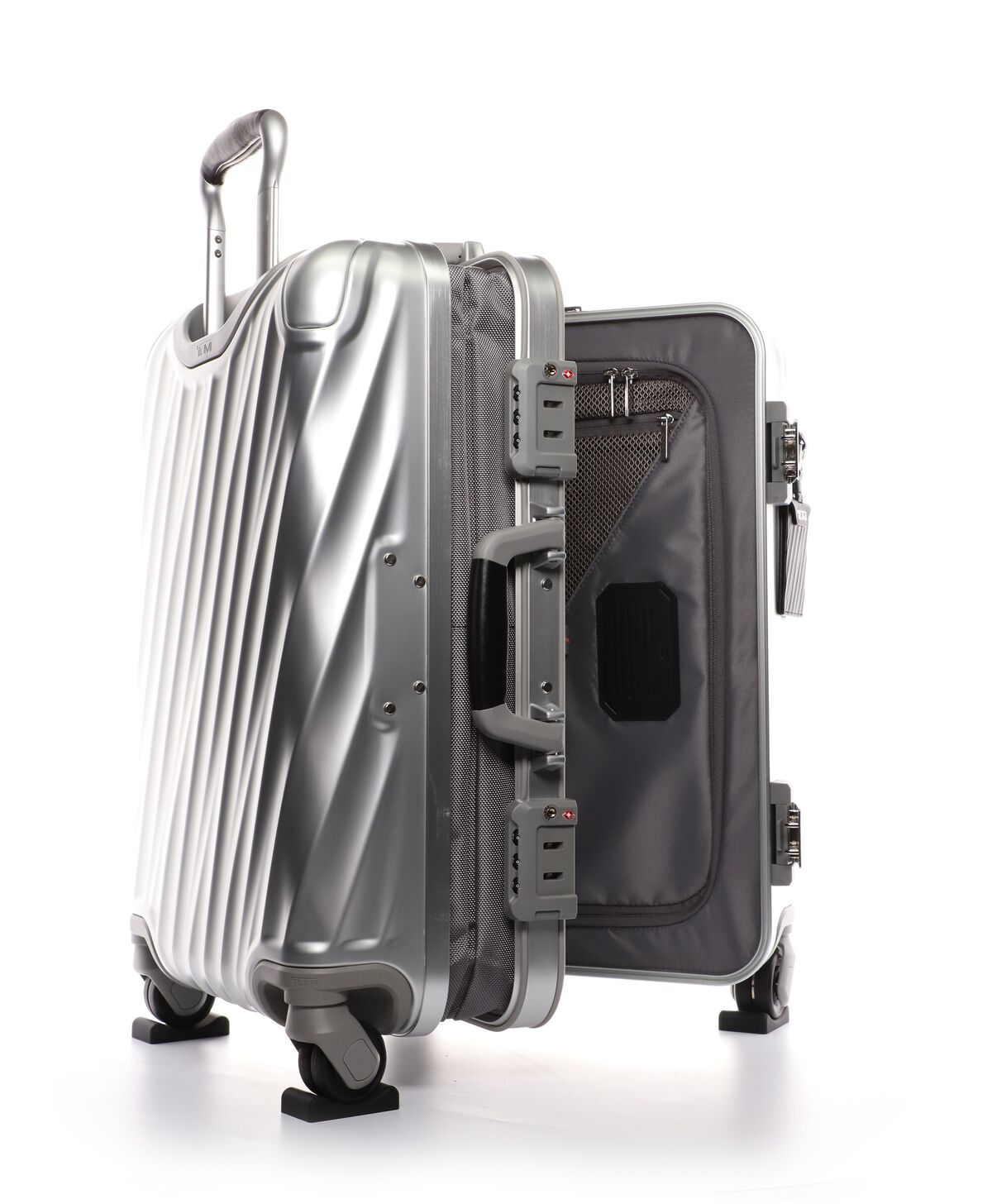 TUMI 19 Degree Aluminium INTL EXP CARRY-ON Silver