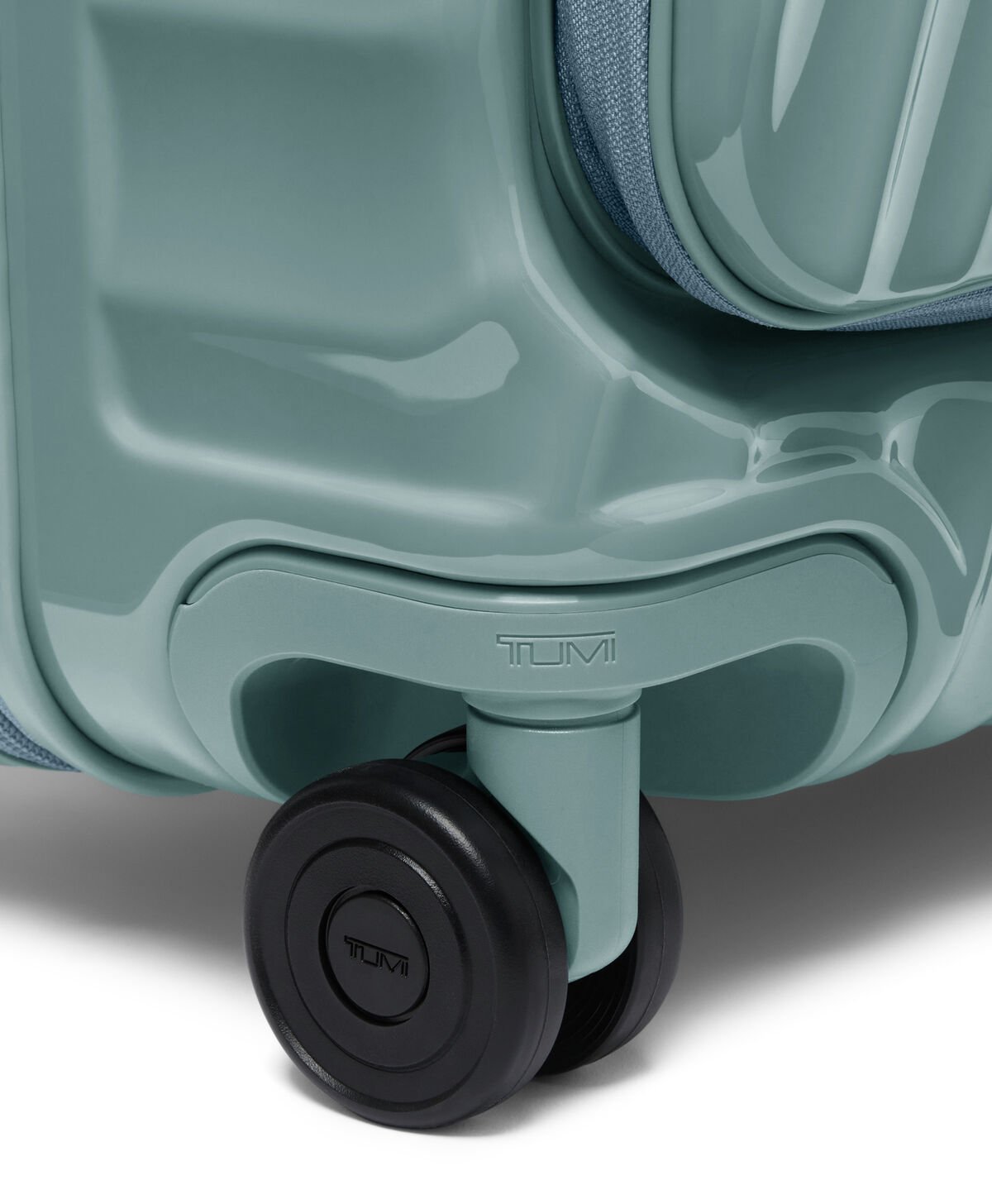 TUMI Medium Front Access Expandable Checked 66 cm