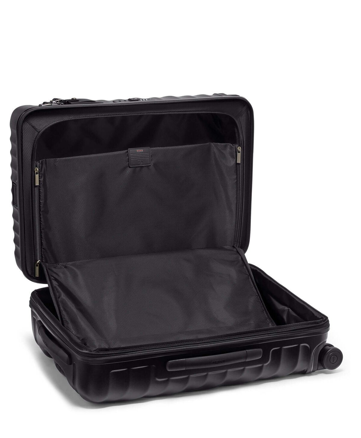 TUMI 19 Degree ST EXP 4 WHL P/C  Black Textured