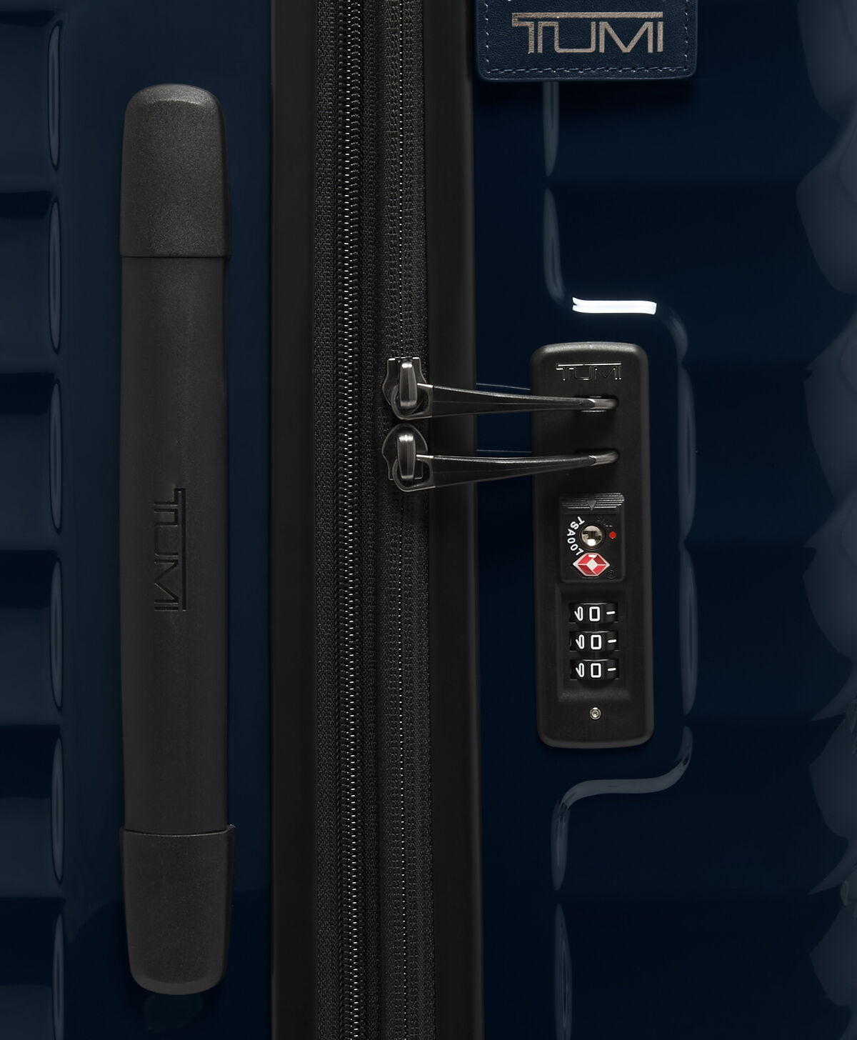 TUMI 19 Degree EXT TRIP EXP 4 WHL P/C  Navy