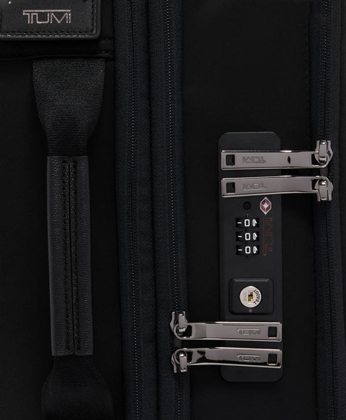 TUMI Léger Continental Expandable Carry-On