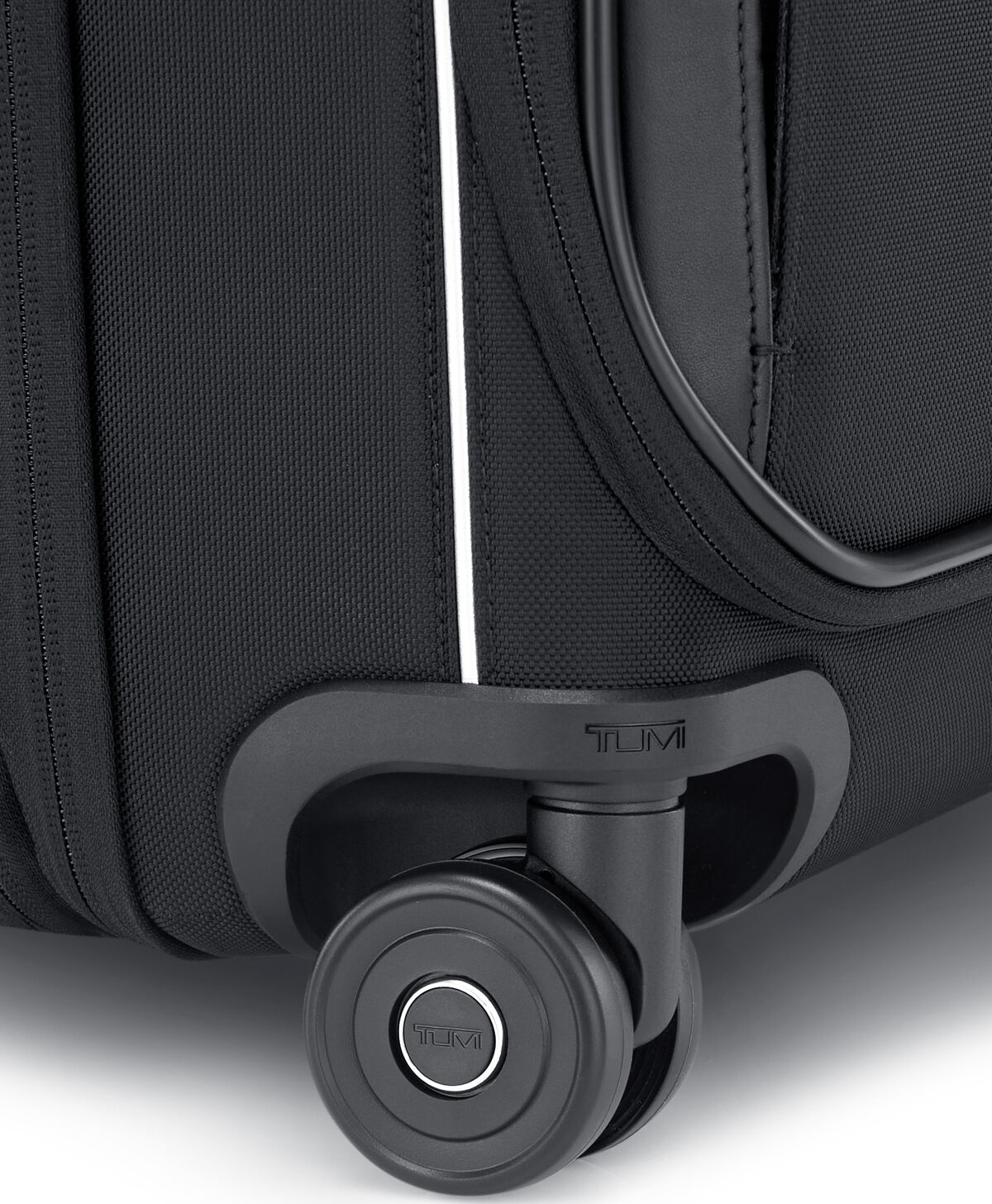 TUMI Continental Dual Access Expandable Carry-On 55 cm