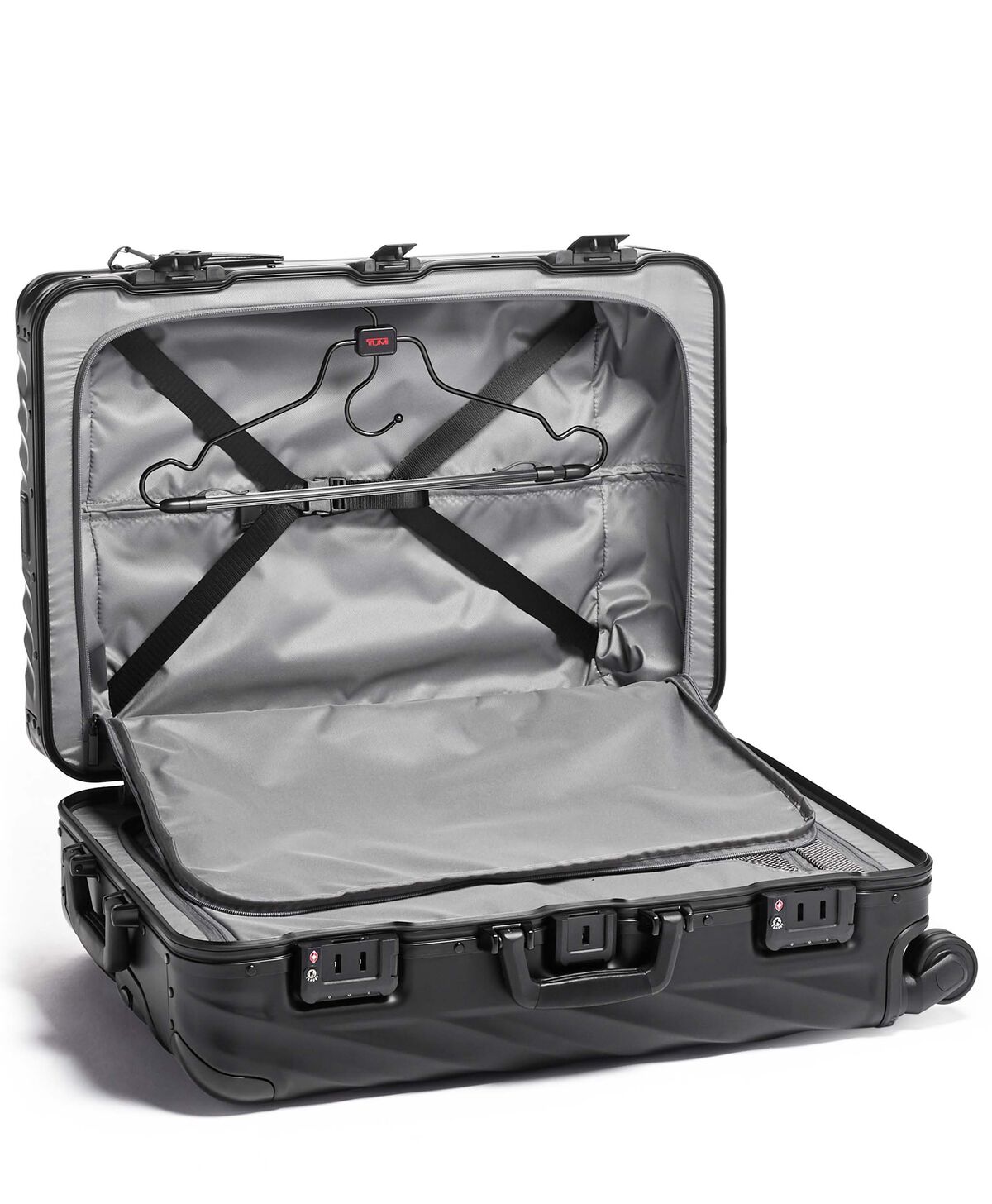 TUMI 19 Degree Aluminium SHORT TRIP PACKING Matte Black