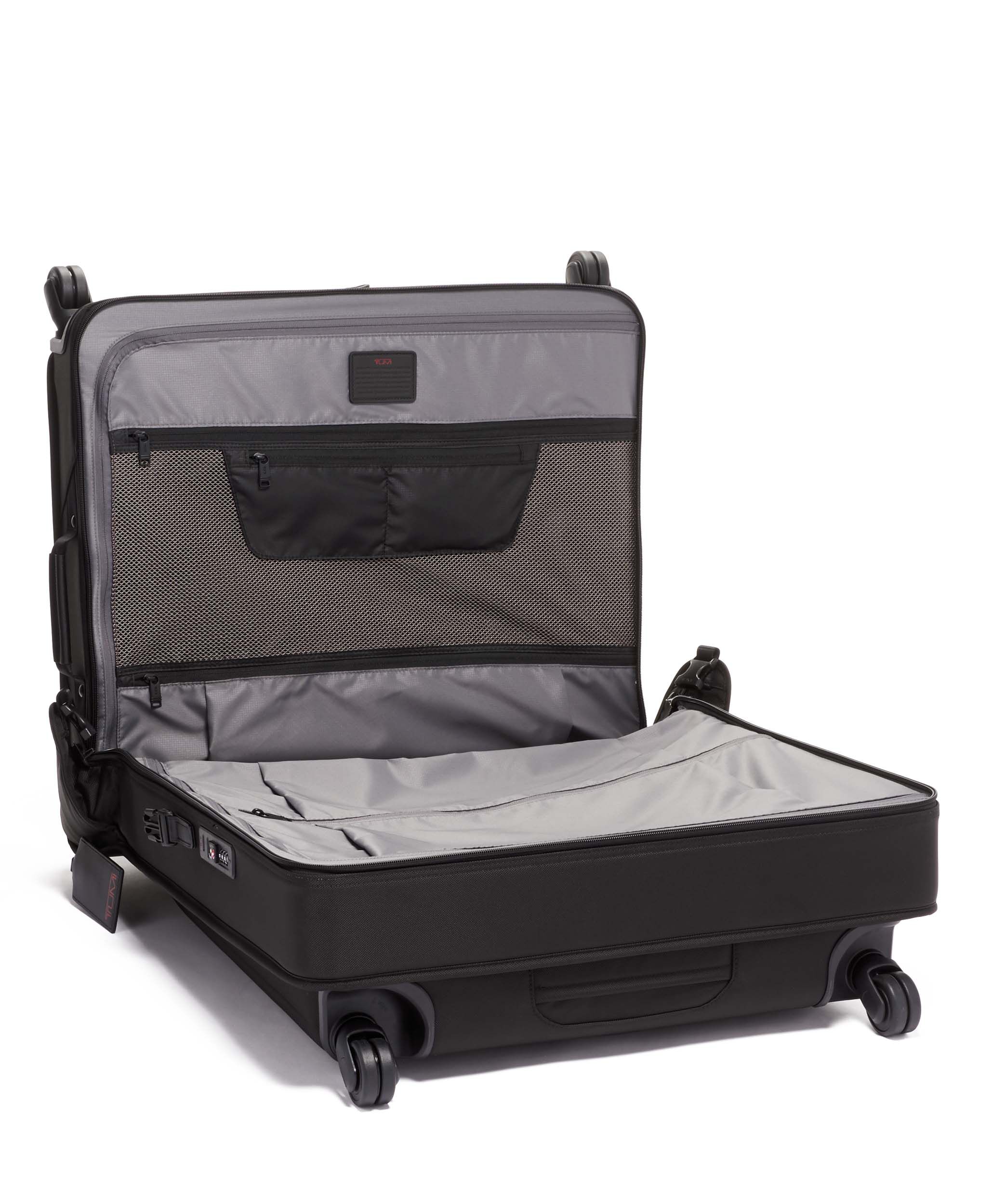 Bolsas y Maletas Portatrajes con Ruedas » Design Elegante | Tumi®