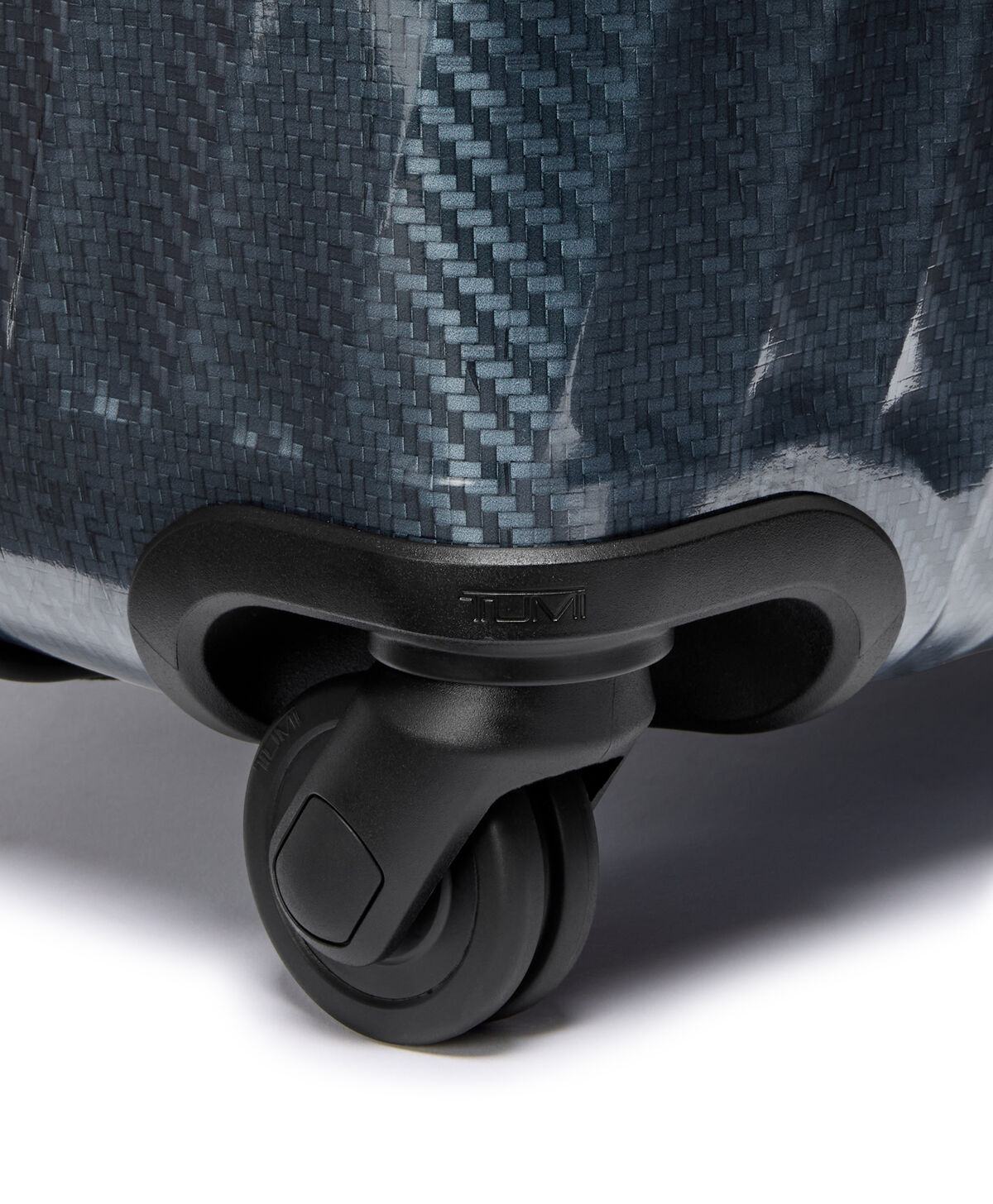 TUMI Extended Trip Checked Luggage 76 cm